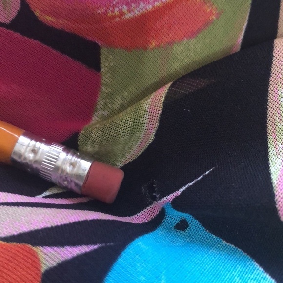 Vibrant floral skirt size 10P - Picture 5 of 11